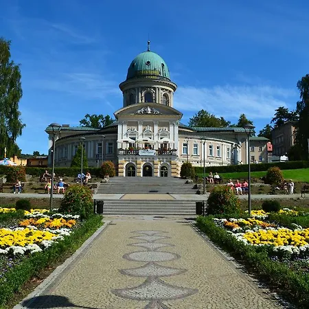 Hotel apartamentowy Zdrój Wojciech 3*
